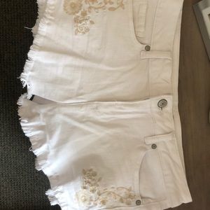 white jean shorts